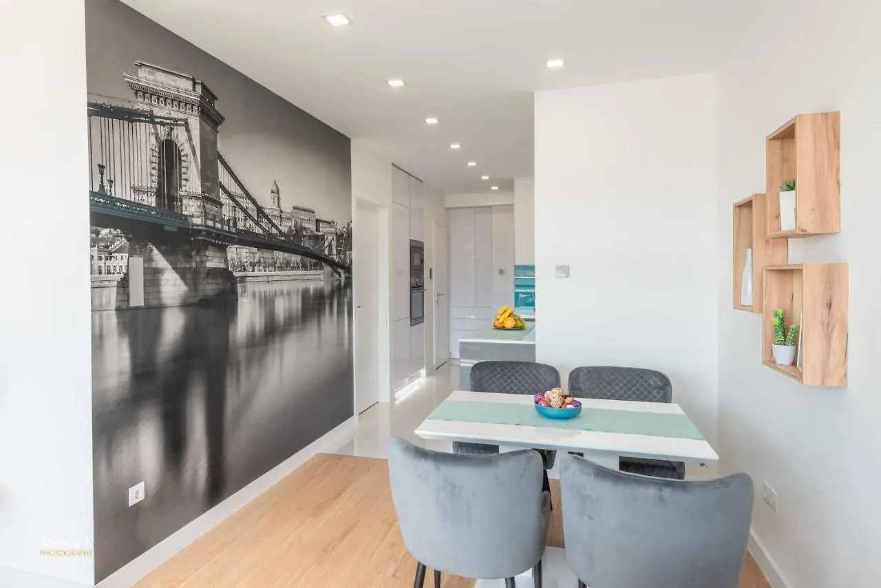 Amora Homes Imperial Suite With Basilika And Castle View Need Reservation For Free Parking Budapest 0*,
