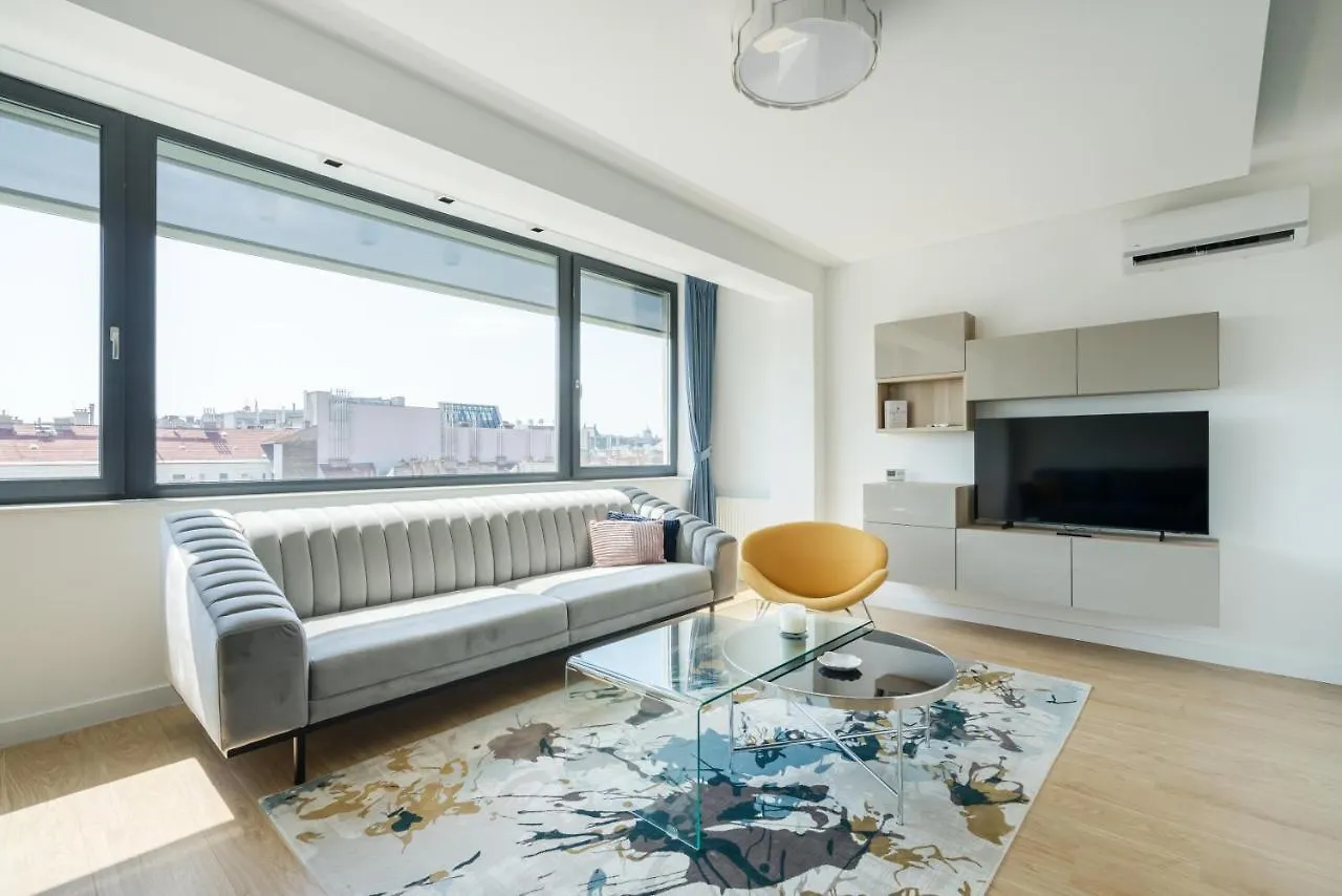 Imperial Suite With Basilika And Castle View Need Reservation For Free Parking 부다페스트 0*,  헝가리